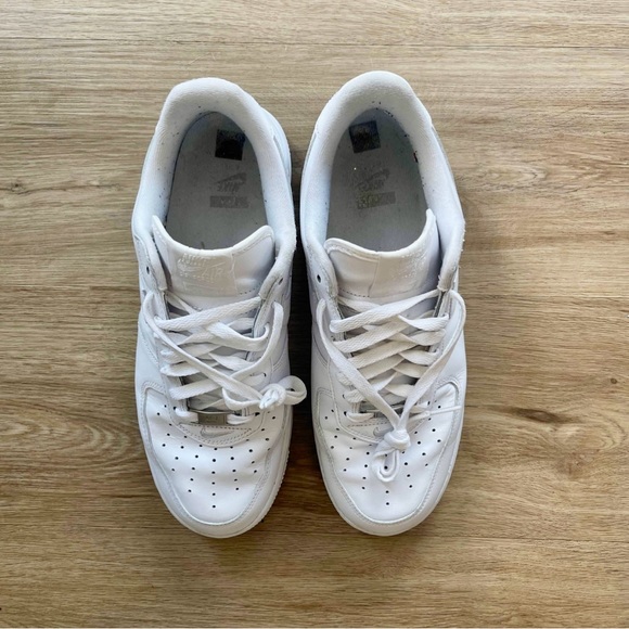 Nike Air Force 1 “Supreme” White size 10.5 used with box 📦 - Picture 3 of 6